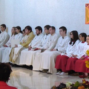 Von 8 bis über 40 Jahre sind unsere Ministrantinnen und Ministranten alt. Dienst in der Kirche kennt keine Altersgrenzen.