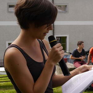 Jung und Alt auf den Beinen