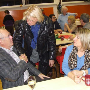 Adventkranzweihe und Schmankerlmarkt