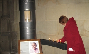 Gedenken im Linzer Mariendom mit Gebetsimpuls bei der Jägerstätter-Stele. © Elisabeth Jungmeier