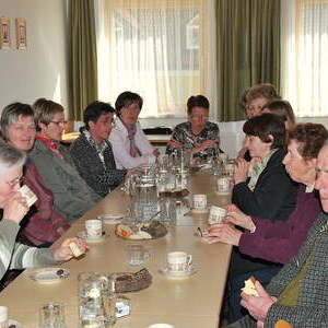 Frühstück für die Caritas-Haussammlerinnen und -sammler