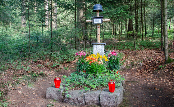 Gedenkfeier Fliegerkreuz Entholz