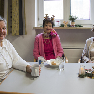 Adventkranzsegnung/Adventcafé 2024