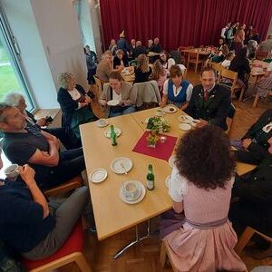 'The Young Message' verwöhnte beim Pfarrkaffee.