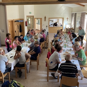 Kaffee und Kuhen in St. Roman