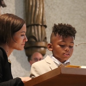 St. Quirinus feiert mit 10 Erstkommunionkindern 2026