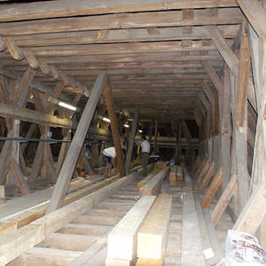 Technische Details und Impressionen vom Dachboden