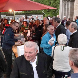 mit dem Musikverein Kleinraming, dem Behamberger Chor 'In ana Dur' und der Michlbauern Rud