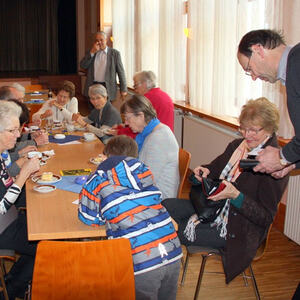 Neues Gotteslob im Gottesdienst und Männerfrühschopppen
