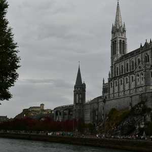 Lourdes Basilika