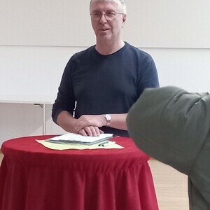 Firmlinge auf der Suche nach dem Hl, Gral