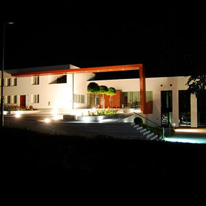 Pfarrzentrum Schwertberg Nachtbeleuchtung