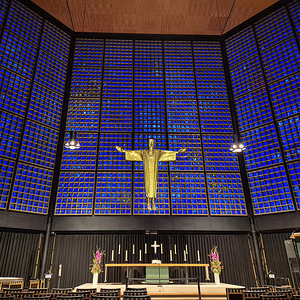 Kaiser-Wilhelm-Gedächtnis-Kirche - neue Kirche innen
