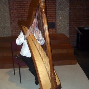Harfenklang beim Gottesdienst