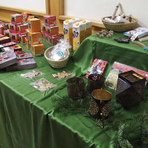 Weihnachtliche EZA-Produkte