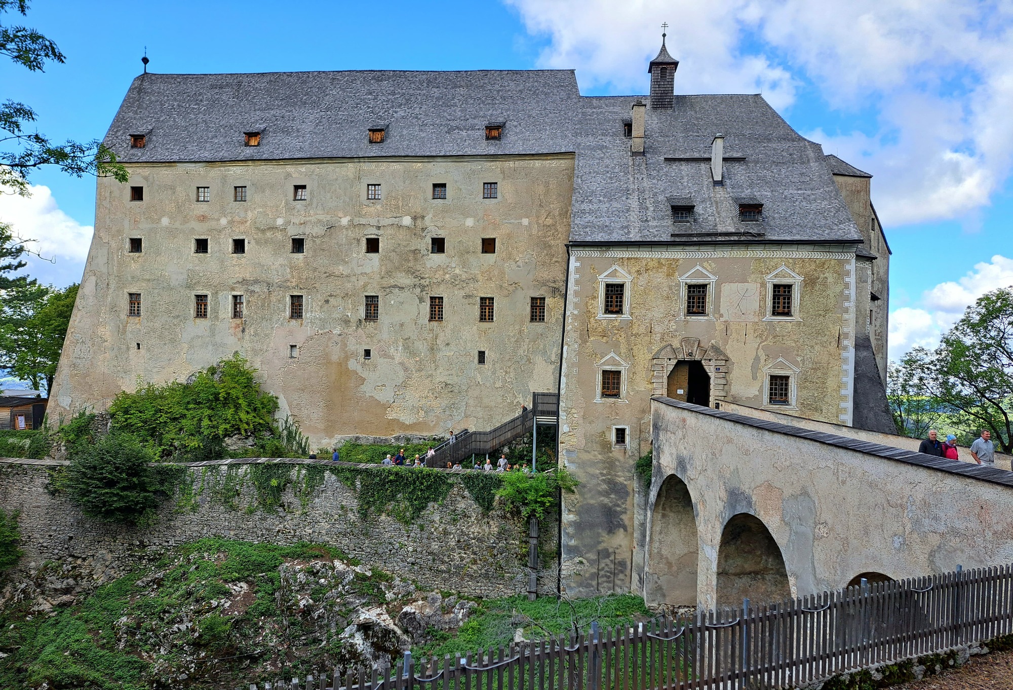 Burg Alpernstein / Pfarre Eberstalzell Familienbergmesse