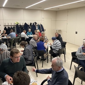 Frühstück im Pfarrzentrum