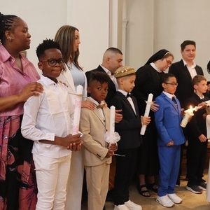 St. Quirinus feiert mit 10 Erstkommunionkindern 2026