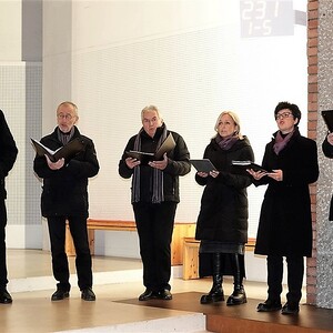Gottesdienst und Adventkonzert mit den Voices