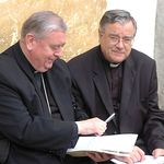 Als Bischofsvikar für Orden beim Äbte-Treffen mit Bischof Ludwig Schwarz in St. Florian. (2005)