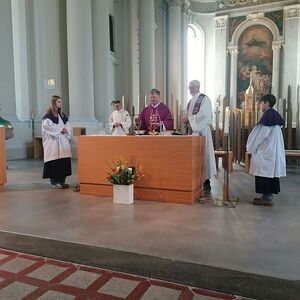 Bischofbesuch in Pfarre Linz-Hl. Familie - So. 19. März 2023