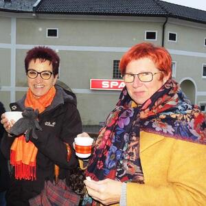 Jahresschlussandacht mit traditioneller Einladung der Pfarrcaritas zum Jahresumtrunk