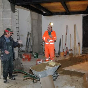 Stiege mauern, Pflasterung