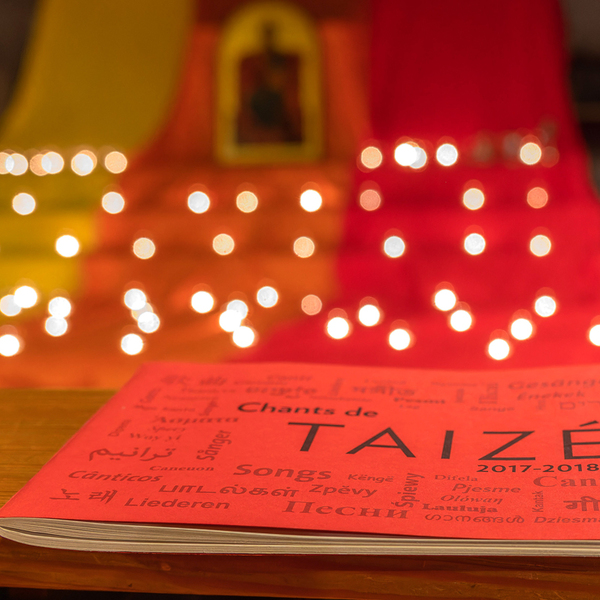 Die Katholische Jugend Kirchdorf gestaltete ein Heilsames Gebet mit Gesängen aus Taizé.