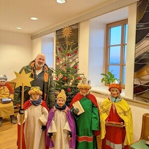 Die Sternsinger unterwegs.