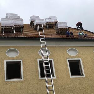 Abriss und Aufbau Pfarrheim Ostermiething