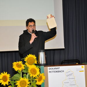 Dechant P. Franz Ackerl: „Wir sollen eine Wärmeflasche sein, die Wärme ausstrahlt“