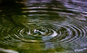 Kleine Steine ziehen große Kreise...