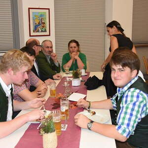 Gute Stimmung beim Ottnanger Pfarrball im Pfarrzentrum St. Stephanus