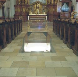 Abgang zur Krypta der Ursulinenkirche