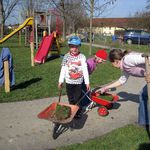 Arbeiten am Familienspielplatz