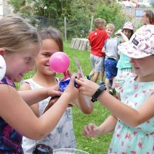 Ferienspaß mit Experimenten in der Bibliothek Reichenau