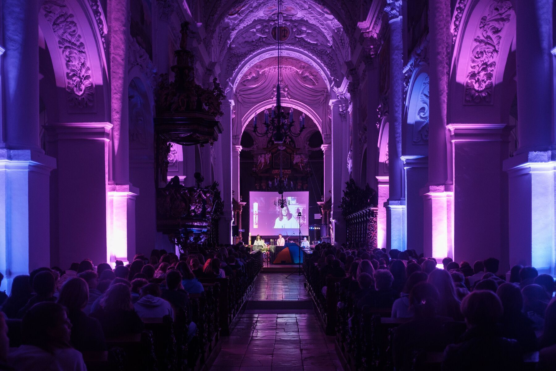 Am Samstag, 18. April, fand in der Stiftskirche Baumgartenberg und im Europagymnasium Baumgartenberg die dritte und letzte der regionalen Spirinights 2026 statt.