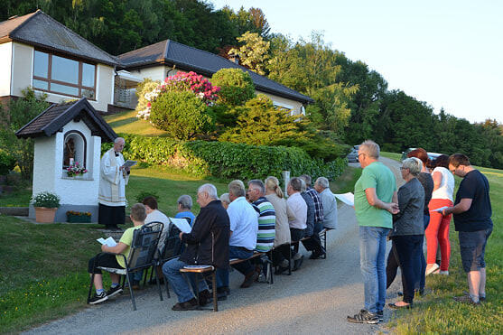 Maiandadcht beim Hosnasepperl Stöckl