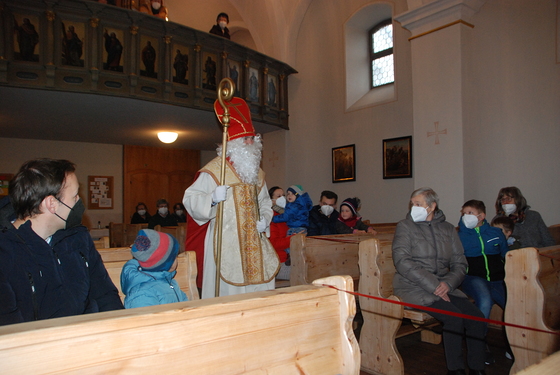 Hl. St. Nikolaus kam nach Pramet