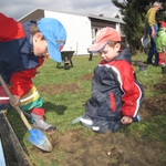 Arbeiten am Familienspielplatz
