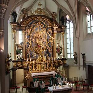 Gemeinsam den Gottesdienst feiern