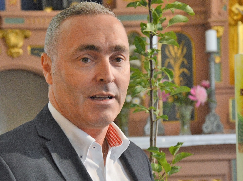 Gernot W. Hess / Gernot W. Hess Gernot W. Hess