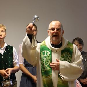 Knödelessen in St. Quirinus nach dem Erntedankfest