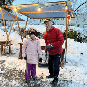 Adventfeier mit Genuss-standln in St. Quirinus