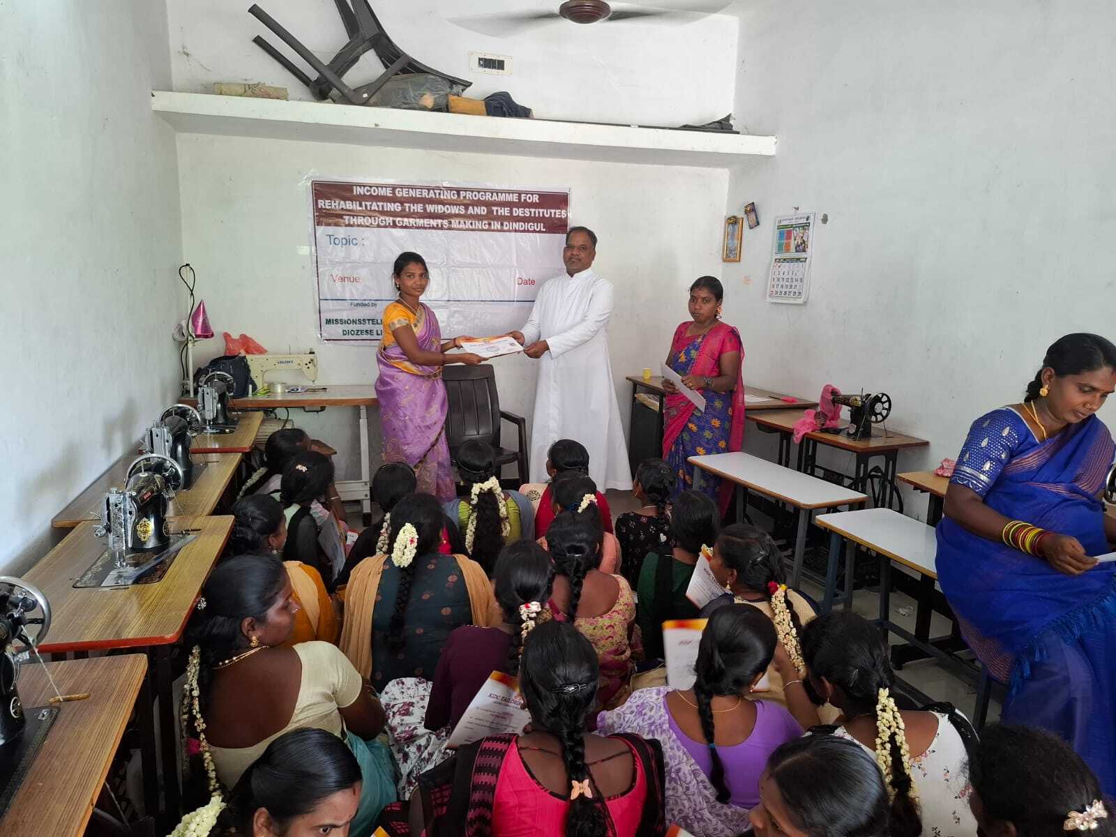 Schneidereikurs in der Diözese Dindigul in Indien