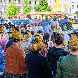 Segnung der Kreuzigungsgruppe am Schmidberg