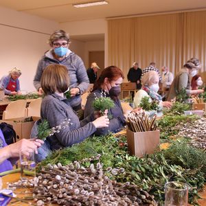 Palmbuschenbinden in St. Quirinus