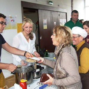 Adventkranzweihe und Schmankerlmarkt
