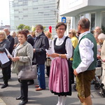 Hörende und Gehörlose feiern gemeinsam mit Generalvikar Lederhilger