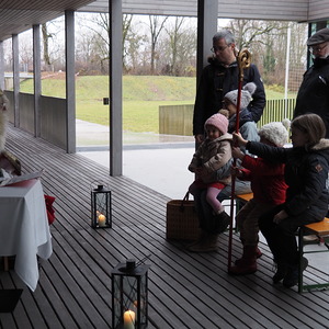 OLYMPUS DIGITAL CAMERA         